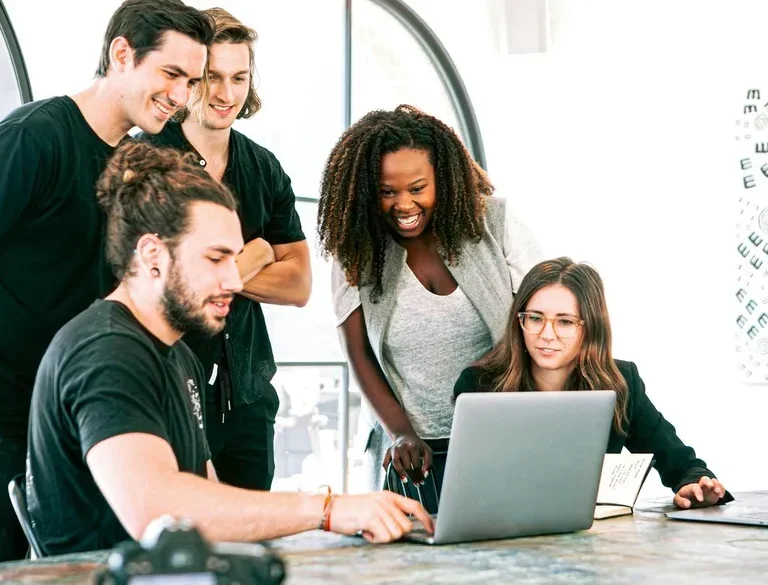 Beneficios de externalizar la gestión laboral de tu pyme